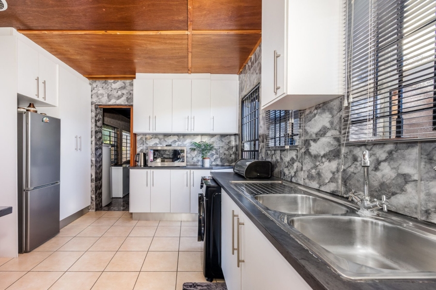 3 Bedroom Property for Sale in Rustdal Western Cape